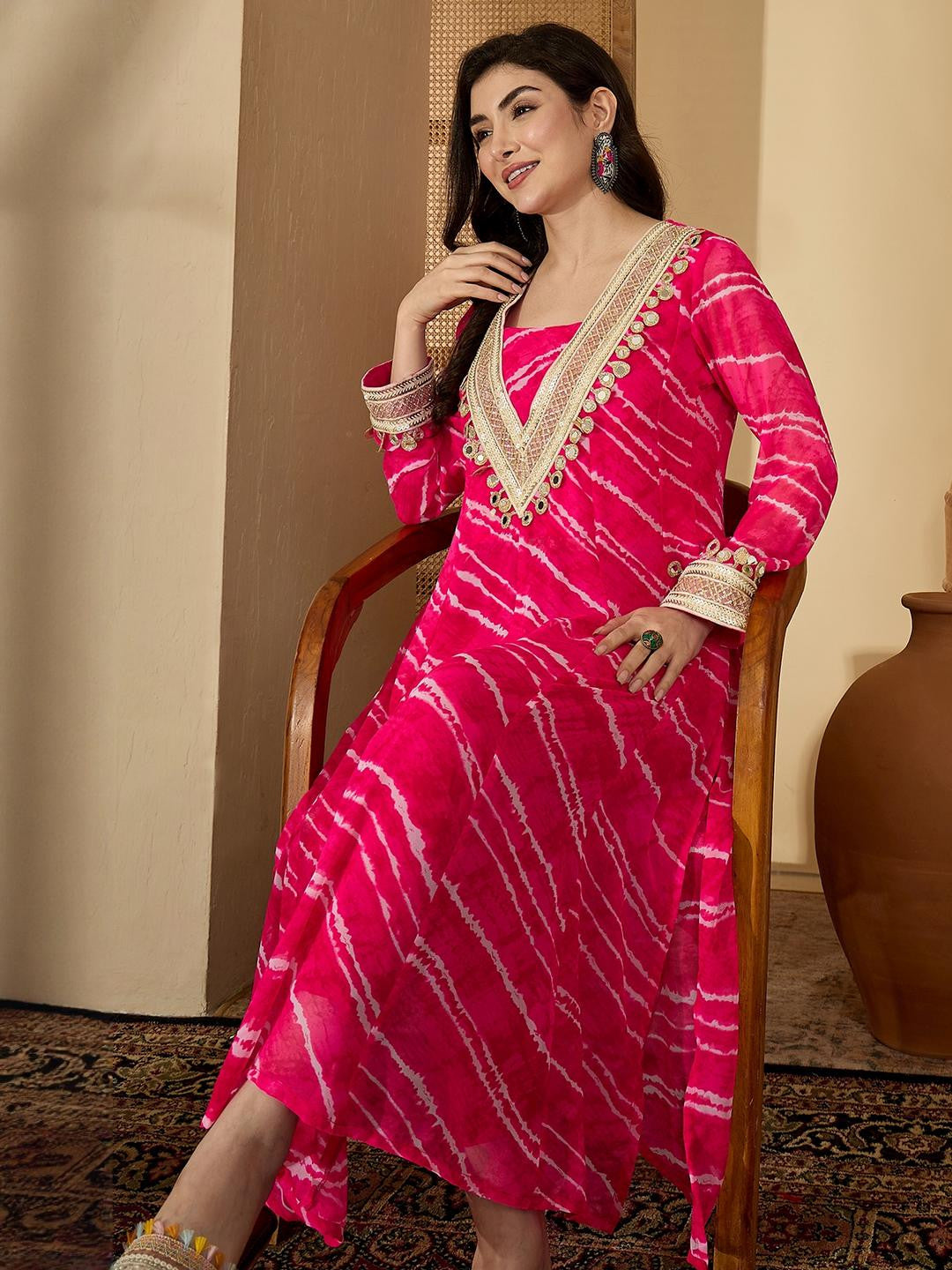 Women Leheriya Printed Regular Mirror Work Kurta with Trousers