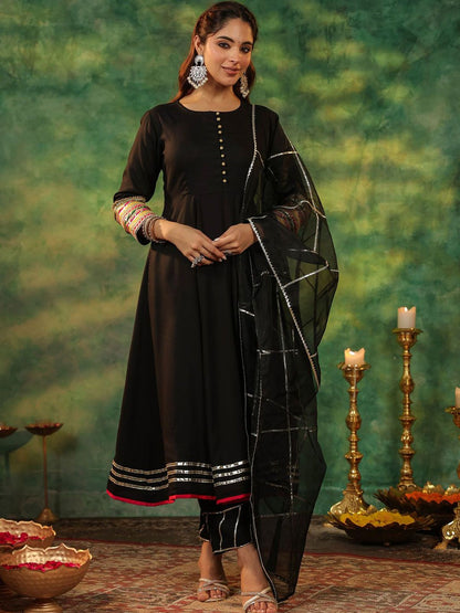 Dhiyona RR Women's Regular Gotta Patti Anarkali Kurta With Trousers & Dupatta