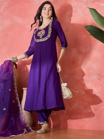 Women Floral Embroidered Kurta with Trousers & Dupatta