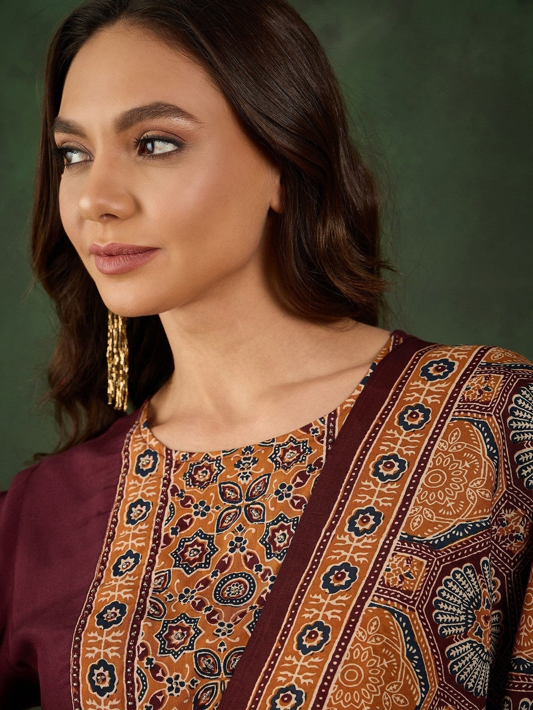 Printed Round Neck Kurta & Trousers Kurta Set