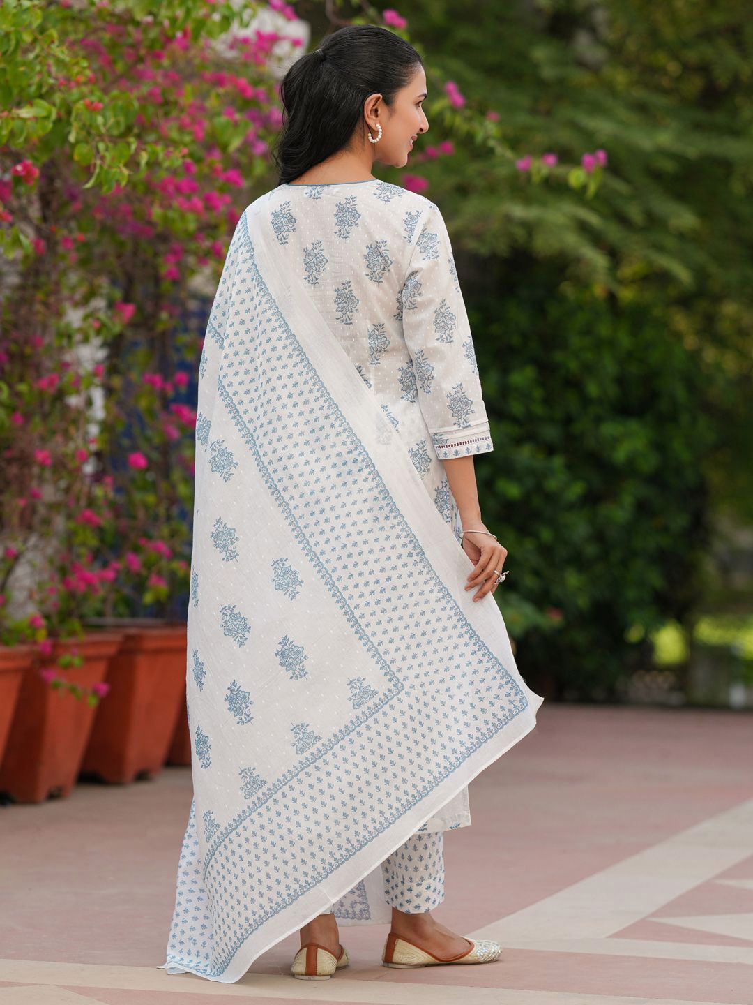 Dhiyona RR Women's Ethnic Motifs Printed Pure Cotton Kurta with Trousers & Dupatta