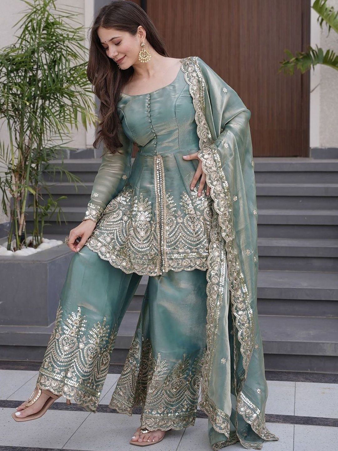 Dhiyona SN Embroidere Square Neck Kurta & Palazzos Kurta Sets