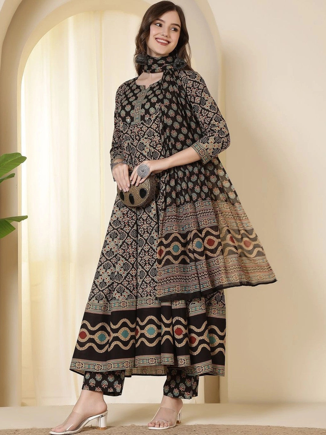 Women Ethnic Motifs Printed Regular Pure Cotton Kurta with Trousers & With Dupatta