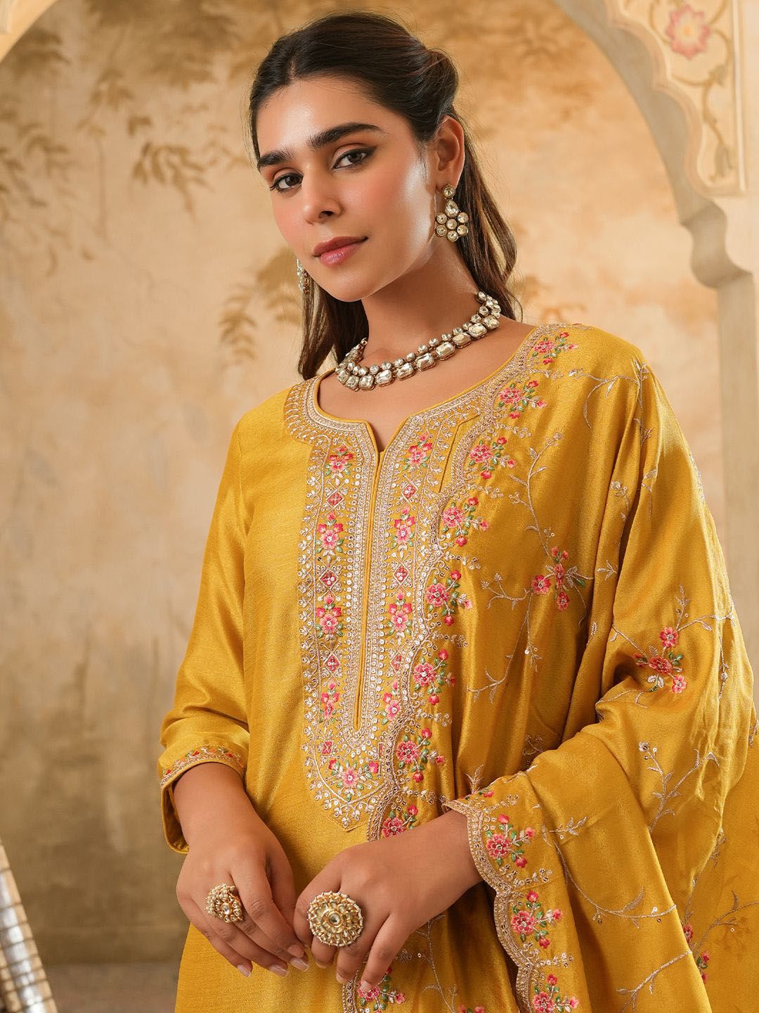 Dhiyona IE Women Floral Embroidered Kurta with Trousers & Dupatta