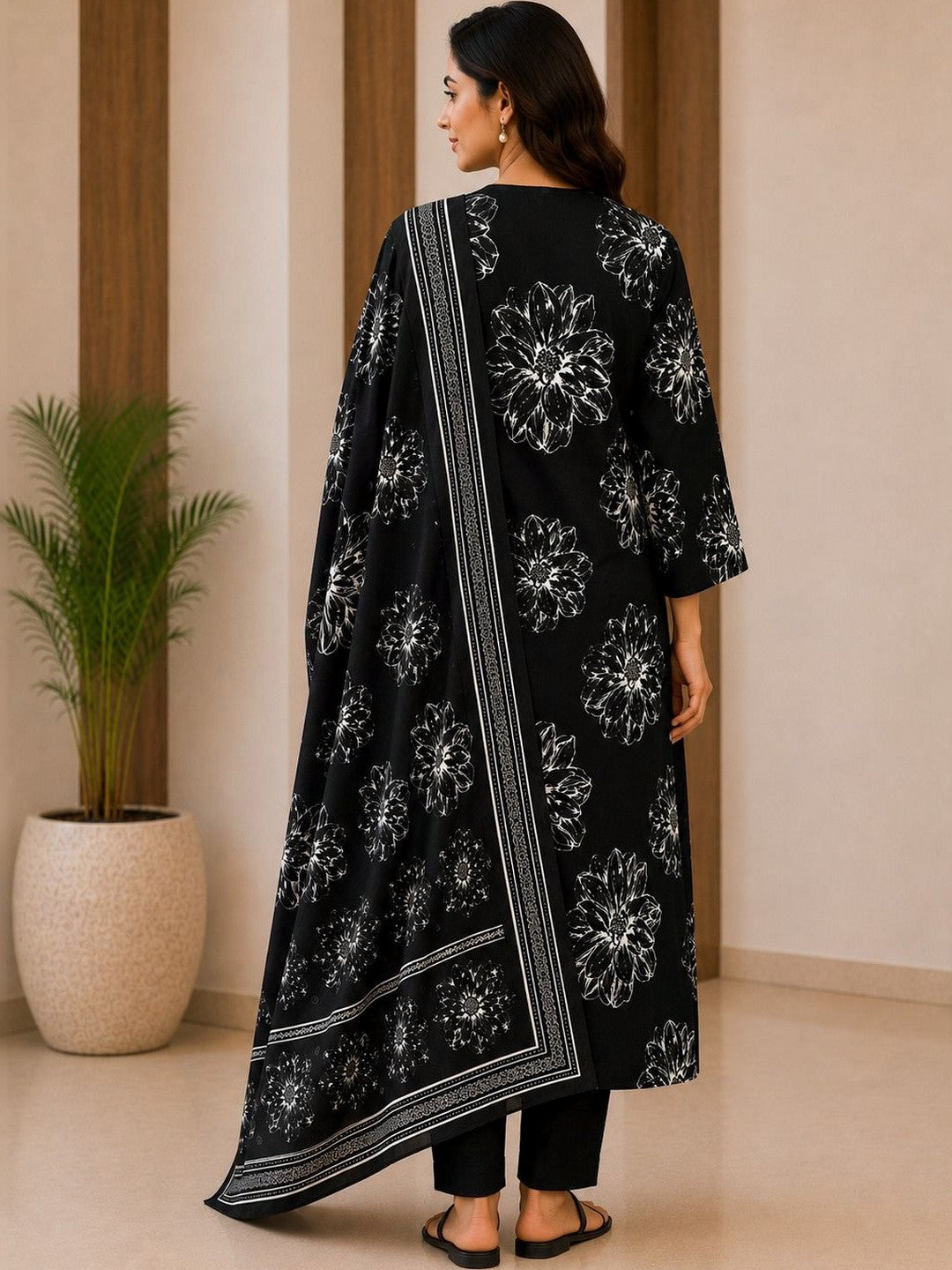 Women Floral Printed Regular Pure Cotton Kurta with Trousers & With Dupatta