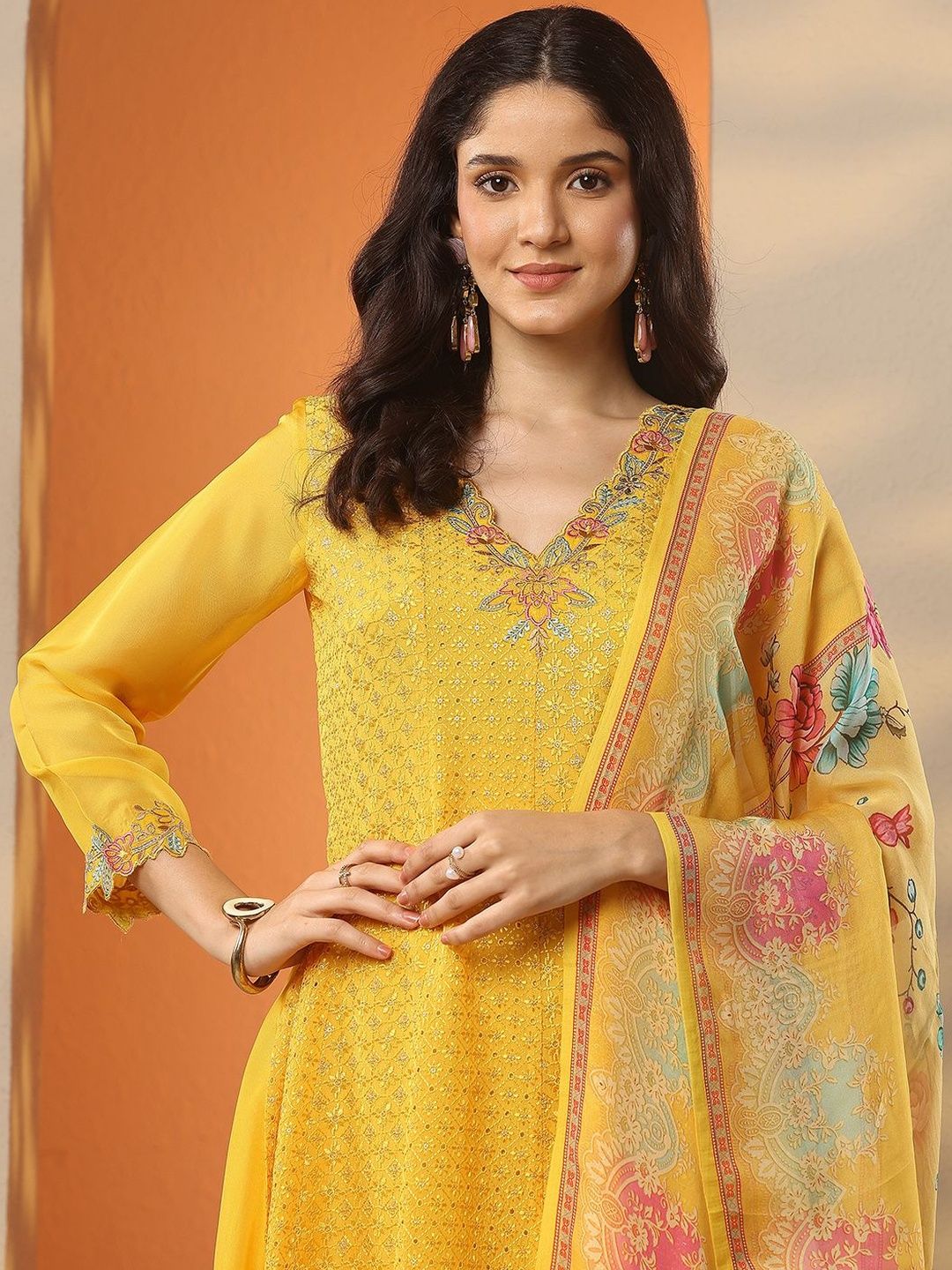 Dhiyona LL Floral Embroidered Panelled Thread Work Kurta With Palazzos & Dupatta