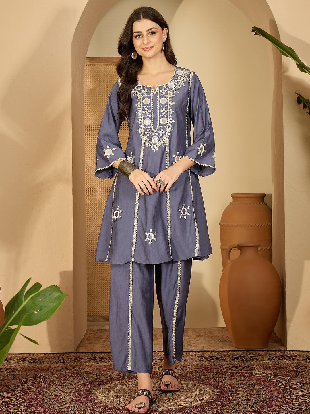 Dhiyona SN Women Purple Silk Blend Kurta Sets