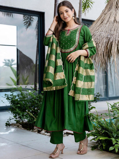 Dhiyona KL Ethnic Motifs Embroidered Sequinned Chanderi Silk Kurta With Trousers & Dupatta