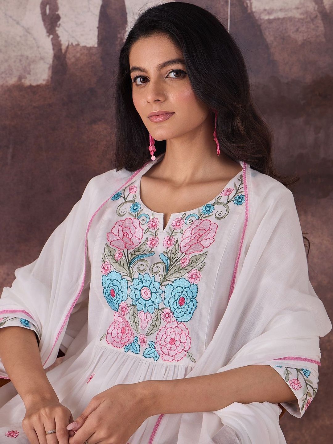 Embroidered Notch Neck Thread Work Pure Cotton Kurta With Trousers & Dupatta
