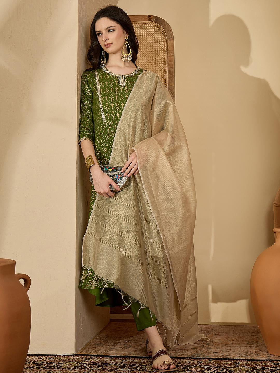 Women Green Kurta Sets
