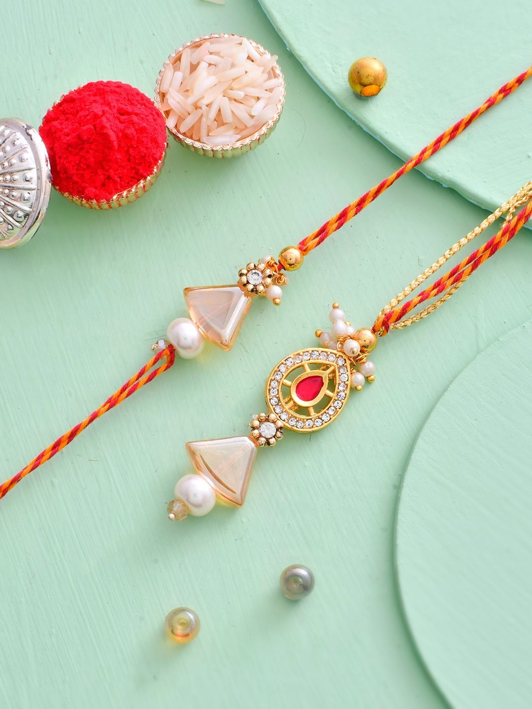 Dhiyona Rakhi