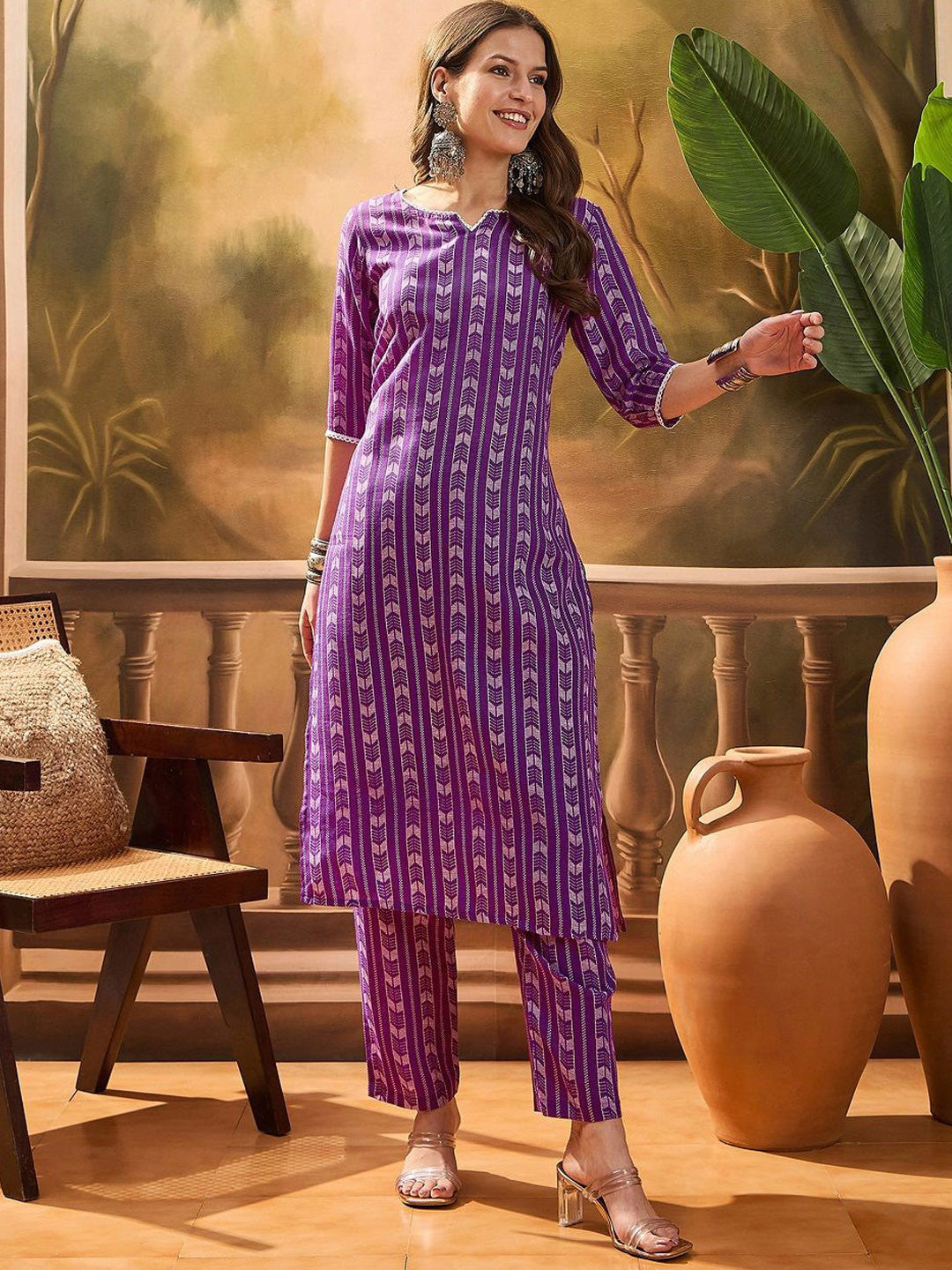 Women's Printed Straight Kurta & Trousers