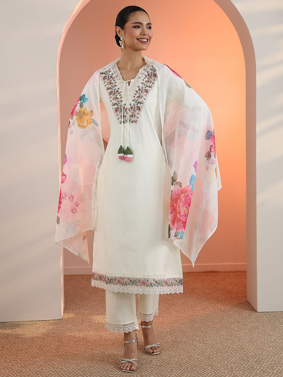 Floral Embroidered V-Neck Thread Work Straight Kurta With Trousers & Dupatta
