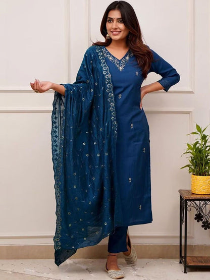 Embroidered V-Neck Kurta & Trousers Kurta Set