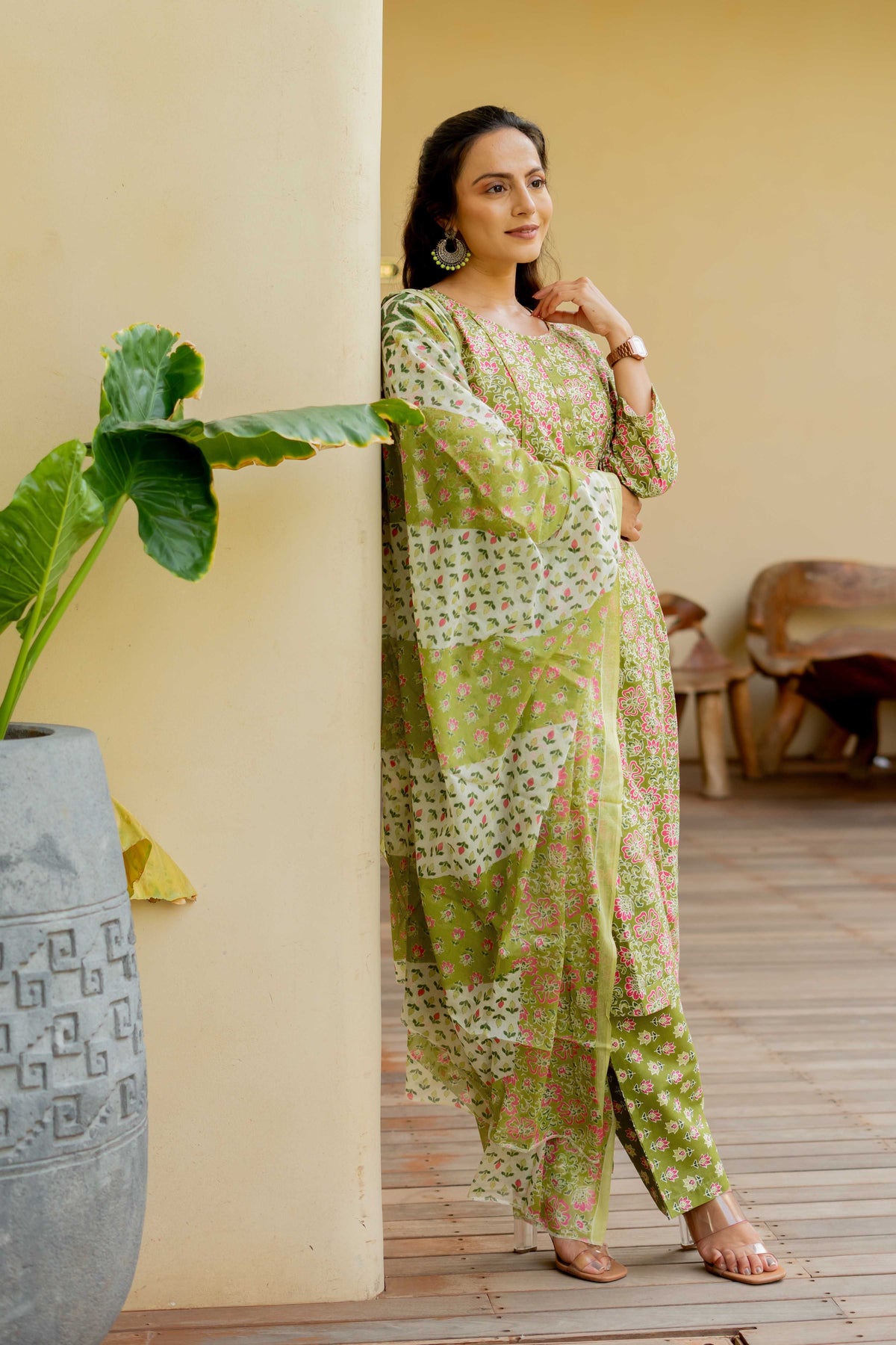Dhiyona KL Floral Printed Round Neck Beads and Stones Pure Cotton Kurta With Trouser & Dupatta
