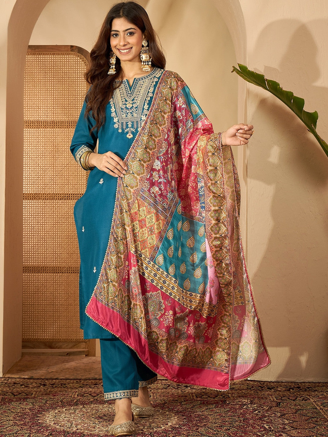 Women Silk Blend Embroidered Kurta Sets With Dupatta