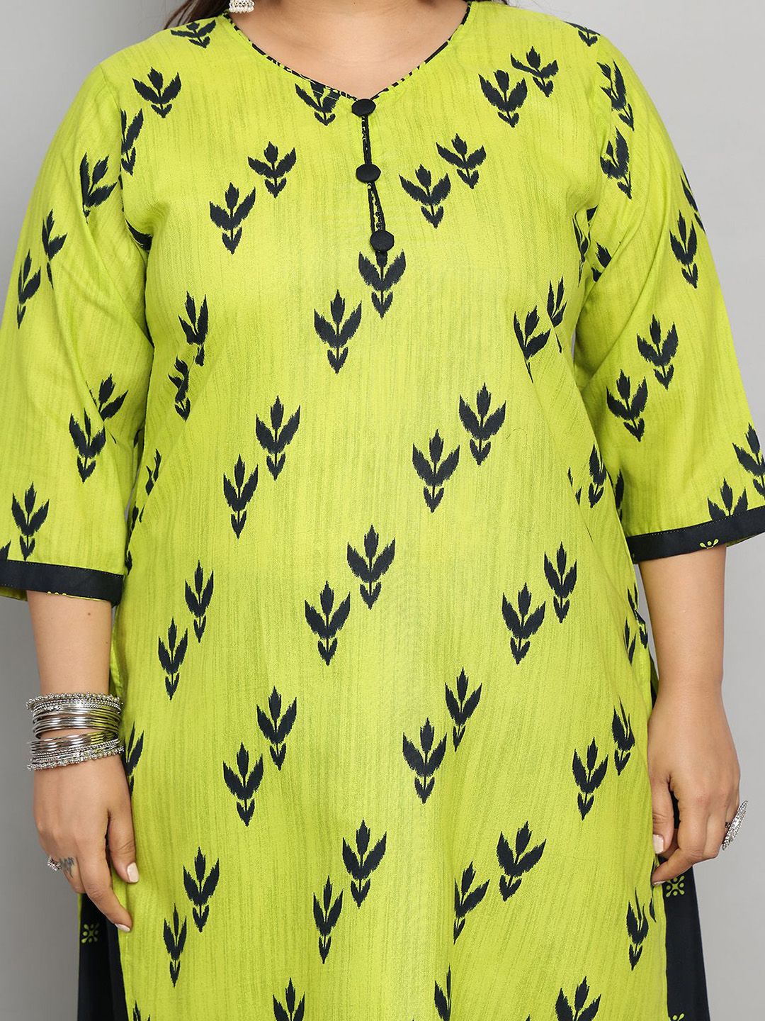 Dhiyona KL Women Plus Size Floral Printed Kurti with Palazzos & Dupatta