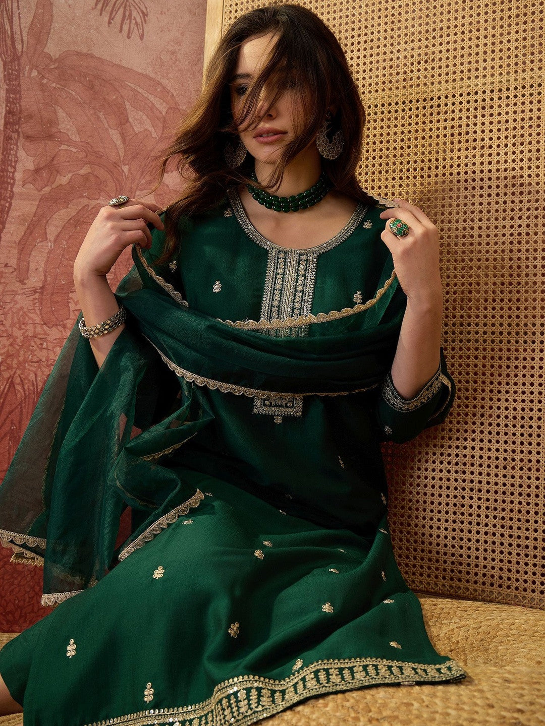 Embroidered Round Neck Kurta & Trousers Kurta Set