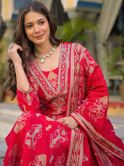 Dhiyona KL Women Ethnic Motifs Printed Regular Mirror Work Kurta with Trousers & With Dupatta
