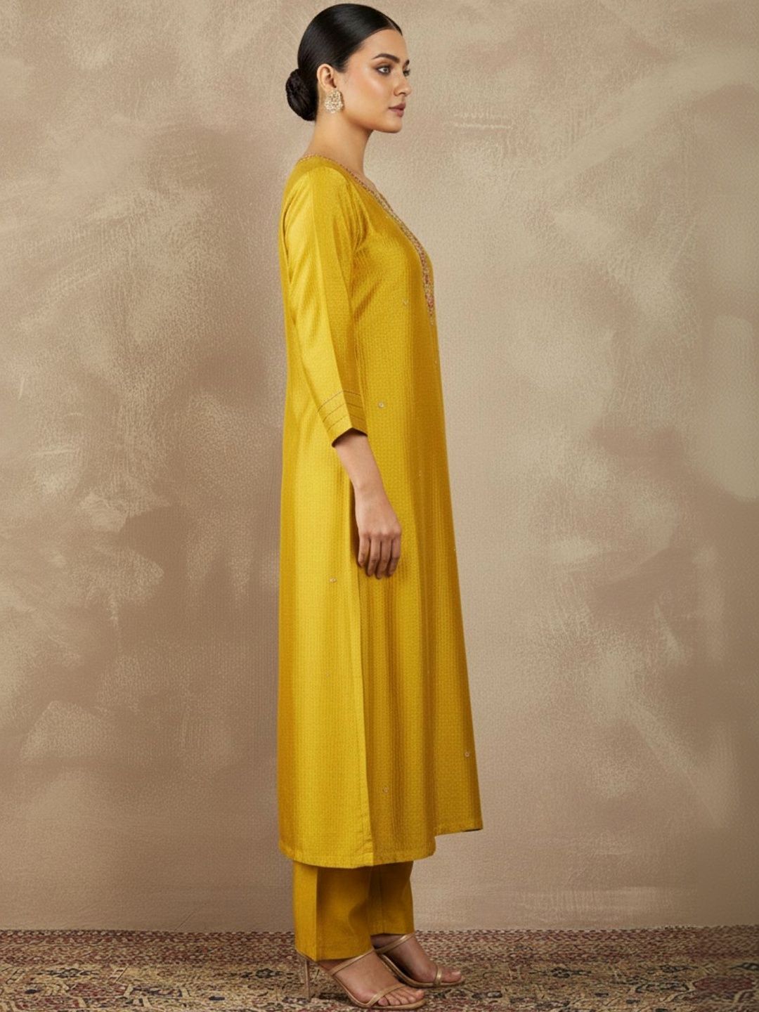 Dhiyona VA Women Regular Thread Work Kurta with Palazzos & With Dupatta