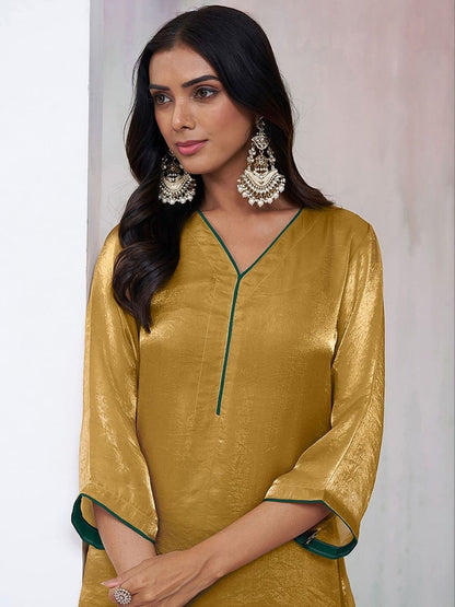 Dhiyona CH Women Regular Kurta with Trousers & With Dupatta