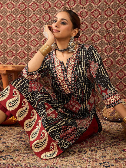 Women Ethnic Motifs Printed Regular Pure Cotton Kurta with Trousers