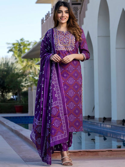 Dhiyona KL Women Bandhani Embroidered Regular Sequinned Pure Cotton Kurta with Trousers & With Dupatta