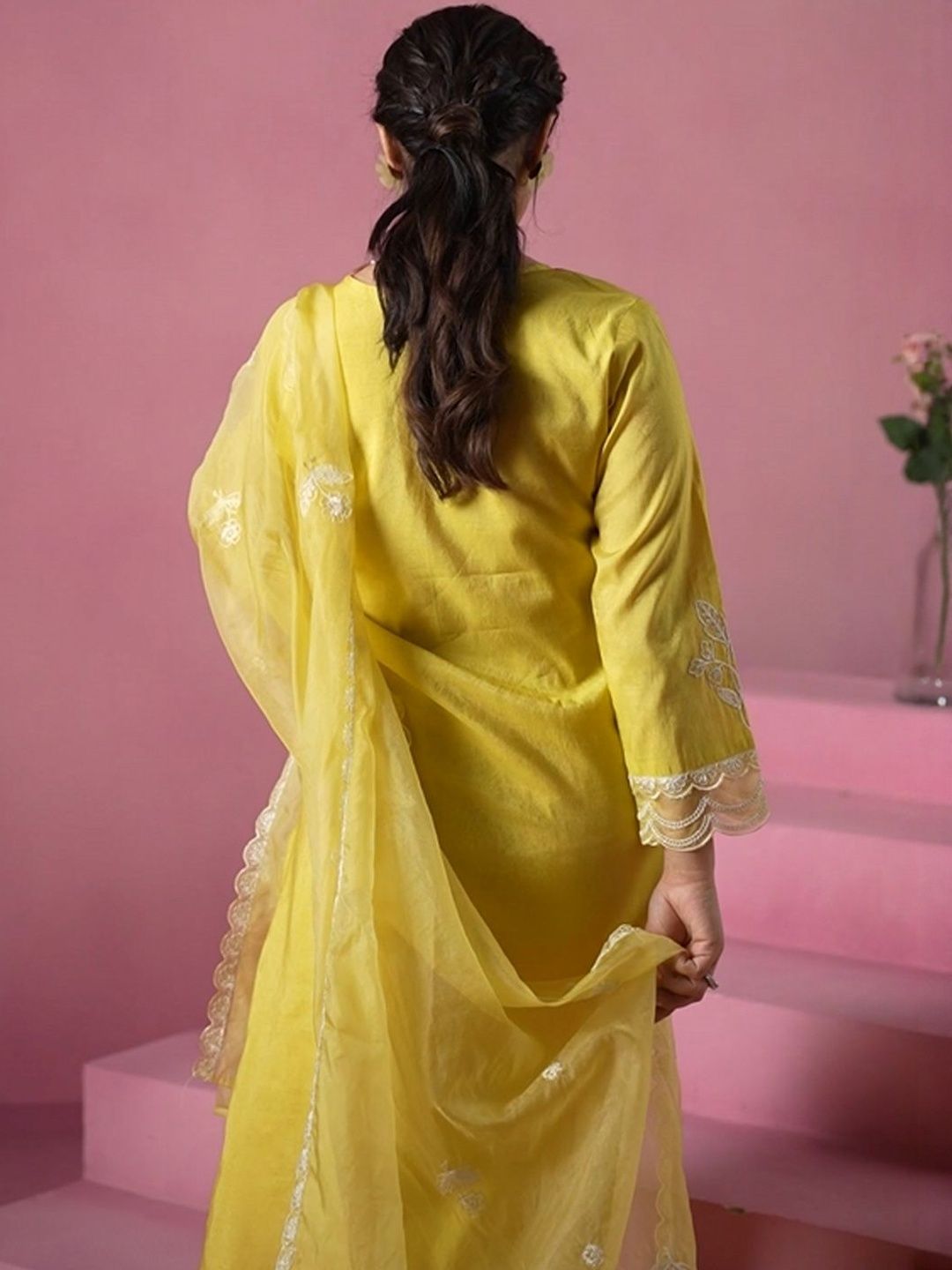 Women Ethnic Motifs Embroidered Regular Thread Work Kurta with Trousers & With Dupatta
