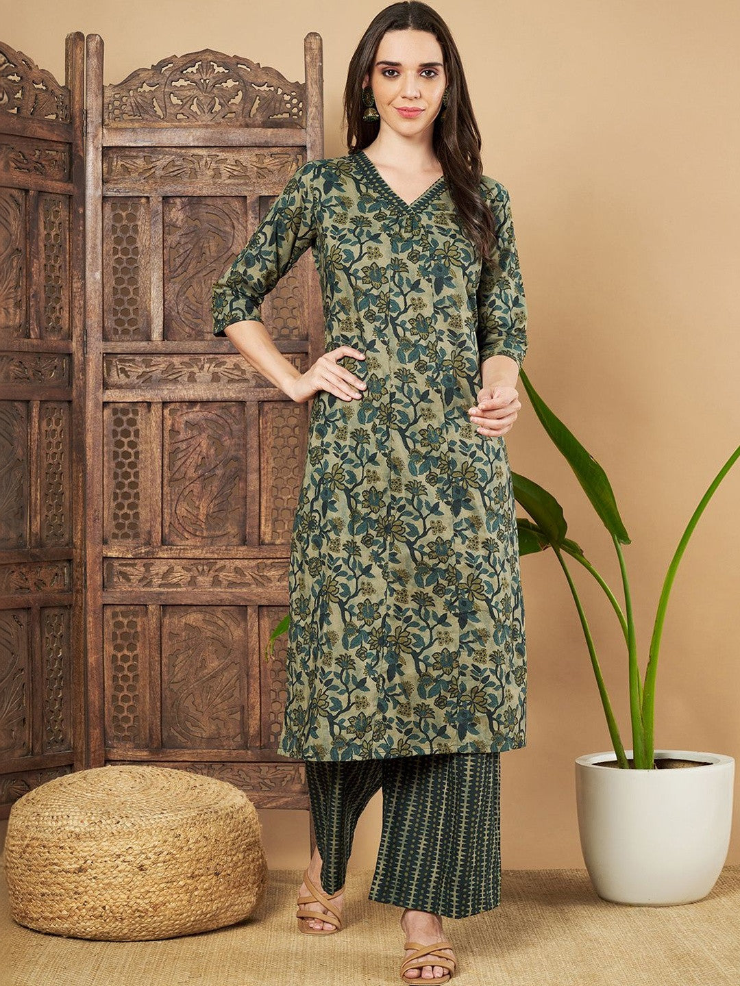 Women Floral Printed Regular Pure Cotton Kurta with Palazzos
