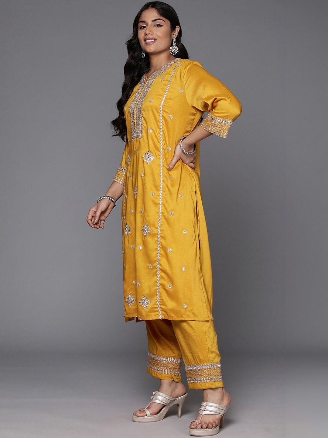 Dhiyona Women's Ethnic Motifs Embroidered Regular Kurta with Trousers & With Dupatta