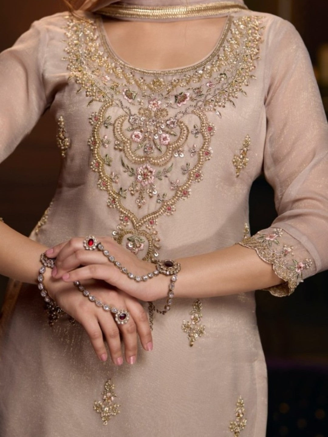 Haniya Daisy Full Heavy Work Gharara Set