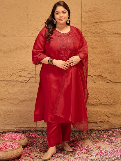 Dhiyona IN Plus Size Floral Yoke Design Straight Kurta With Trousers & Dupatta