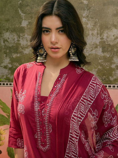Printed Mandarin Collar Kurta & Trousers With Dupatta