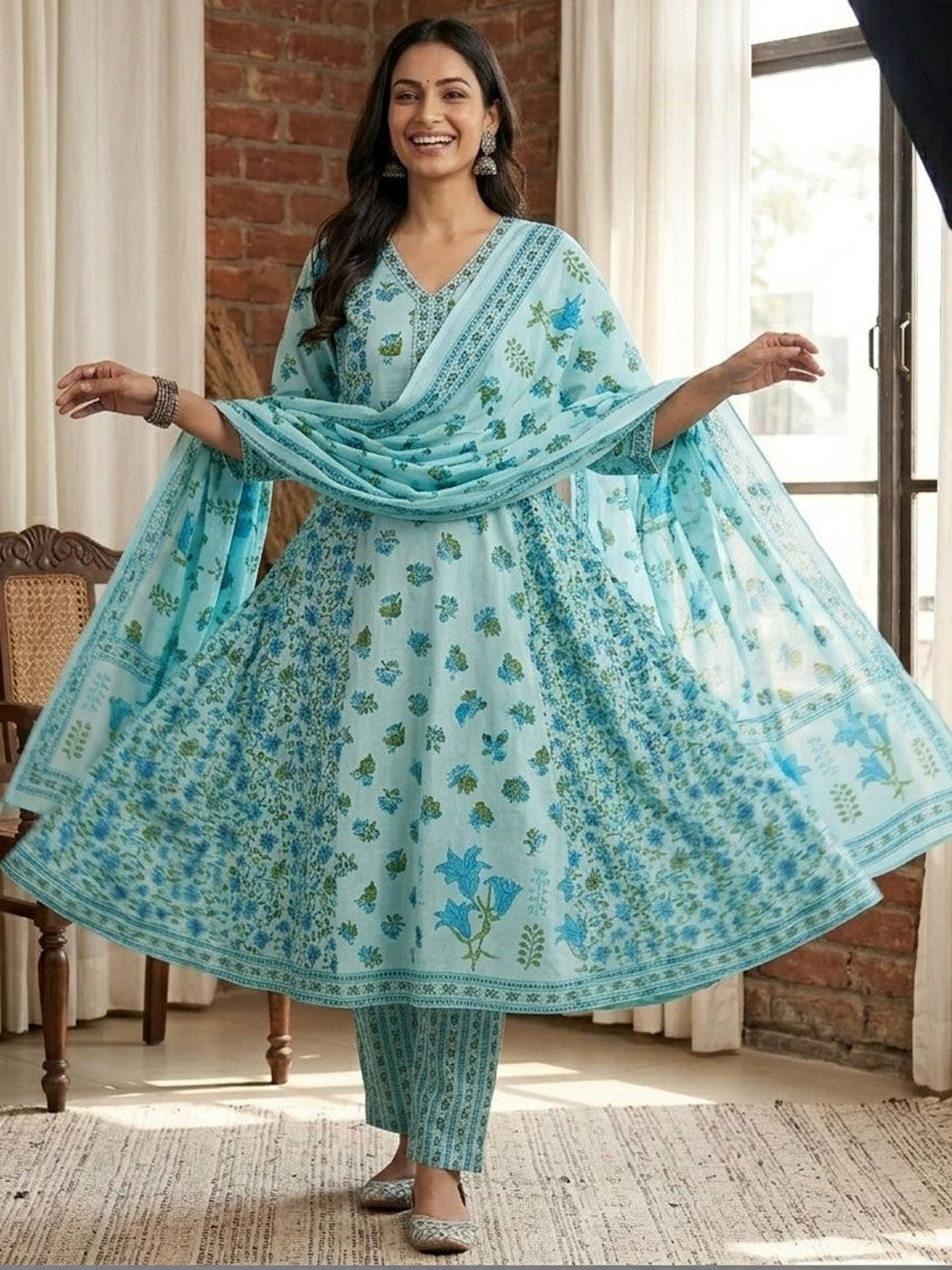 Women Floral Printed Empire Pure Cotton Kurta with Trousers & With Dupatta