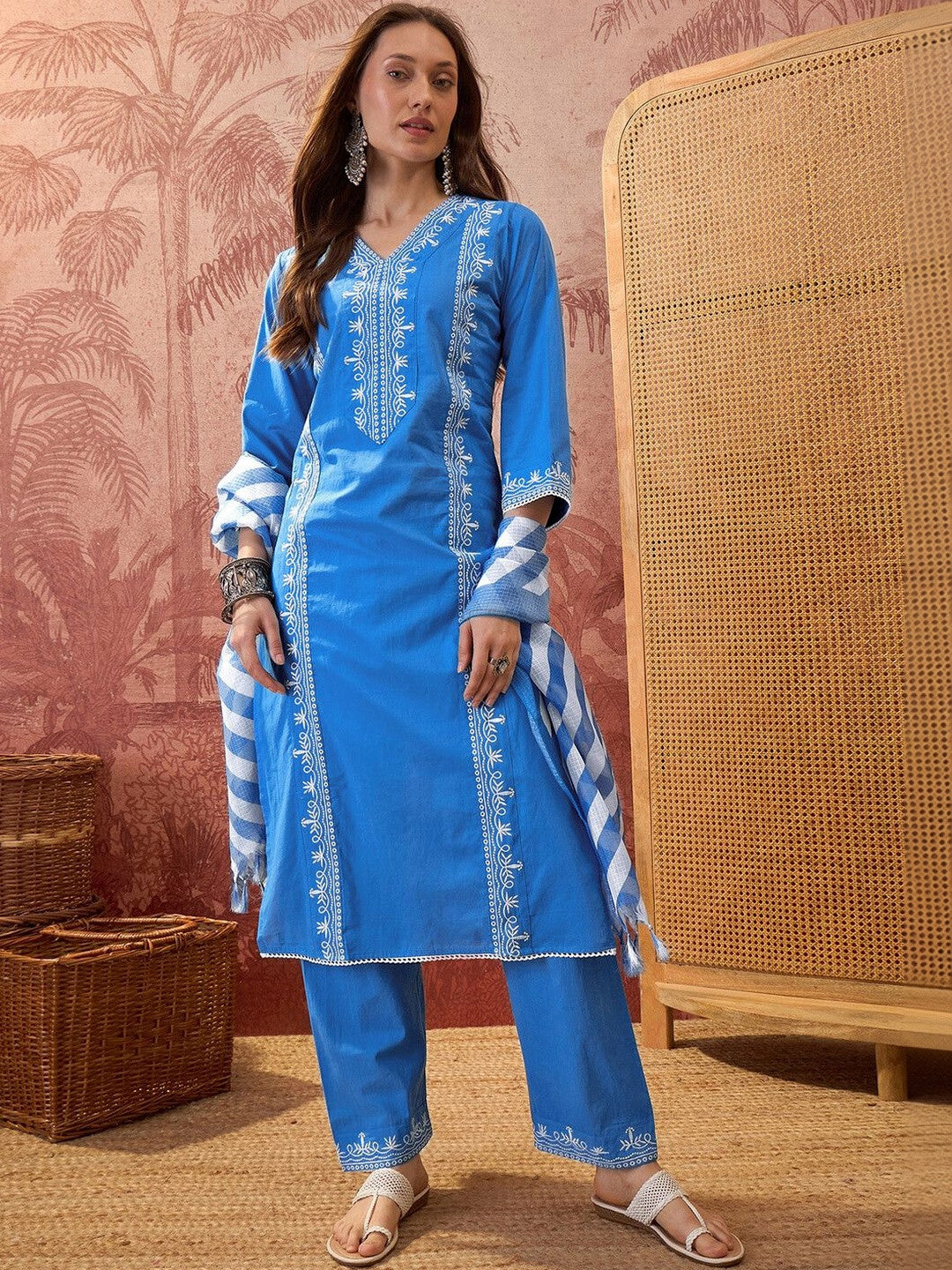 Dhiyona SN Embroidered Pure Cotton V-Neck Kurta & Trousers With Printed Dupatta