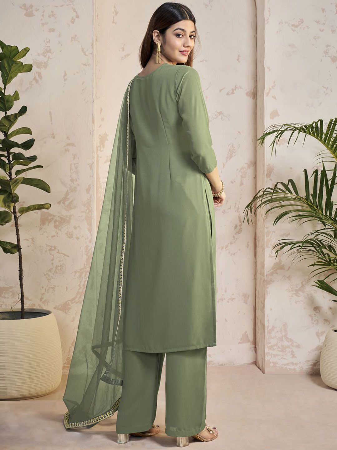 Dhiyona IN Women Floral Yoke Design Regular Sequinned Kurta with Palazzos & With Dupatta