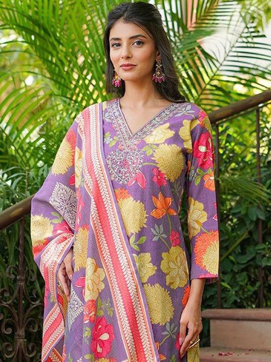 Dhiyona KL Floral Printed V-Neck Thread Work Straight Kurta With Trousers & Dupatta