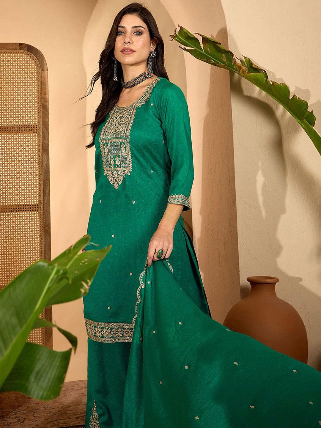 Dhiyona SN Floral Embroidered Round Neck Straight Kurta & Palazzos With Dupatta