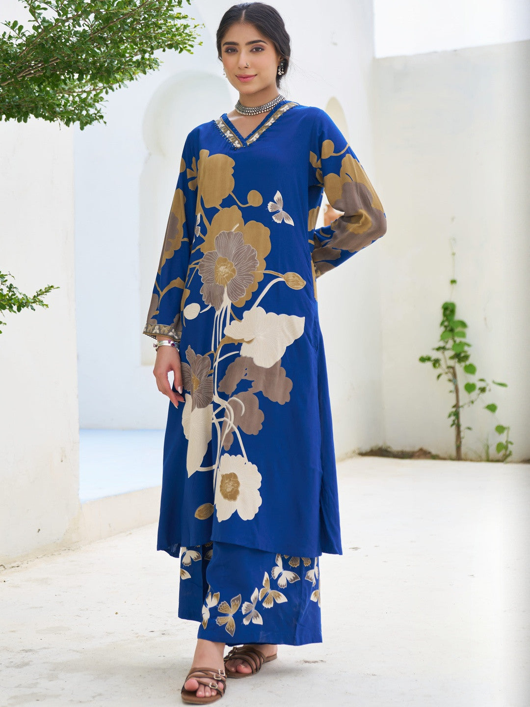 Women Floral Printed Regular Kurta with Palazzos