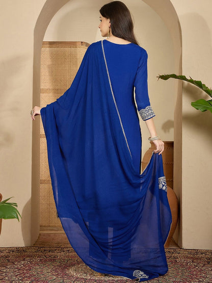 Women Embroidered Round Neck Kurta & Trousers With Dupatta