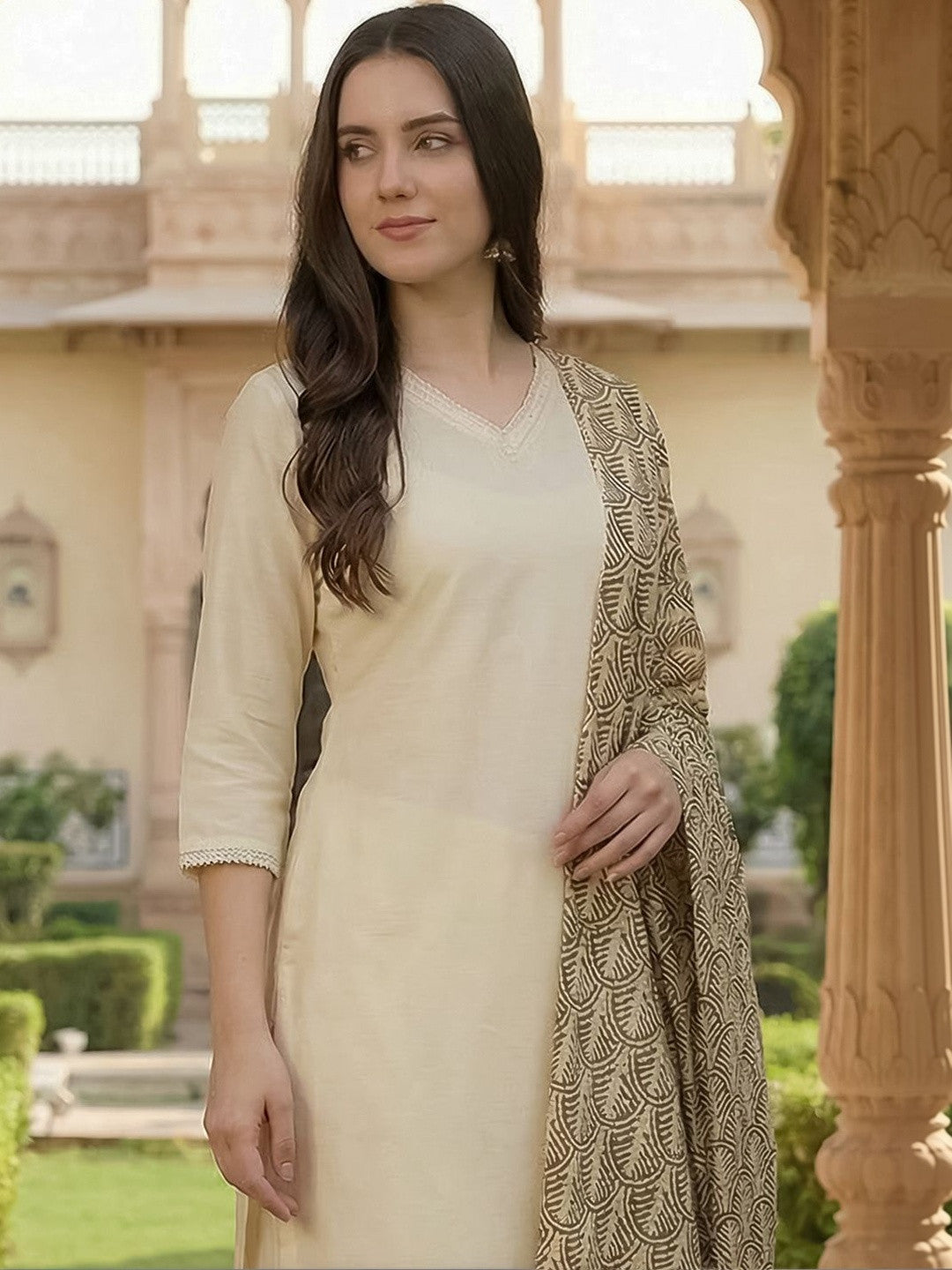 Women Ethnic Motifs Regular Kurta with Trousers & With Dupatta