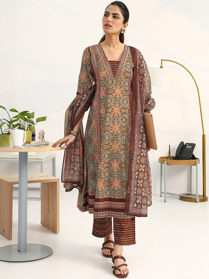 Women Ethnic Motifs Printed Regular Kurta with Trousers & With Dupatta