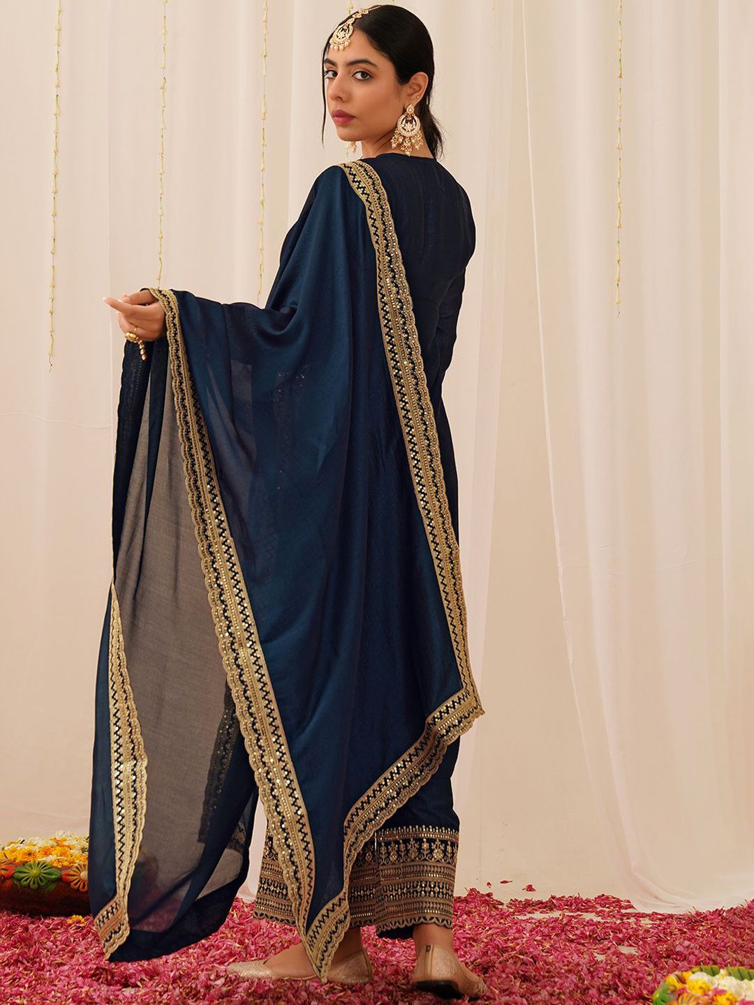 Dhiyona KL Ethnic Motifs Embroidered Sequinned Straight Kurta with Palazzo & Dupatta