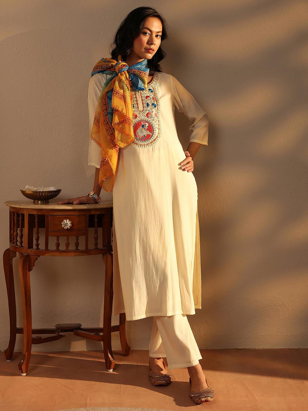 Women Ethnic Motifs Embroidered Regular Thread Work Chanderi Silk Kurta with Trousers & With Dupatta