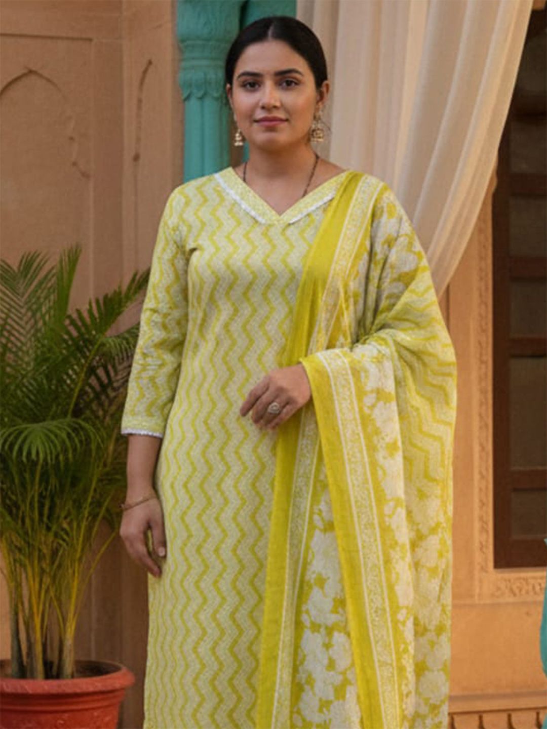 Dhiyona IE Women Printed Regular Pure Cotton Kurta & Trousers With Dupatta