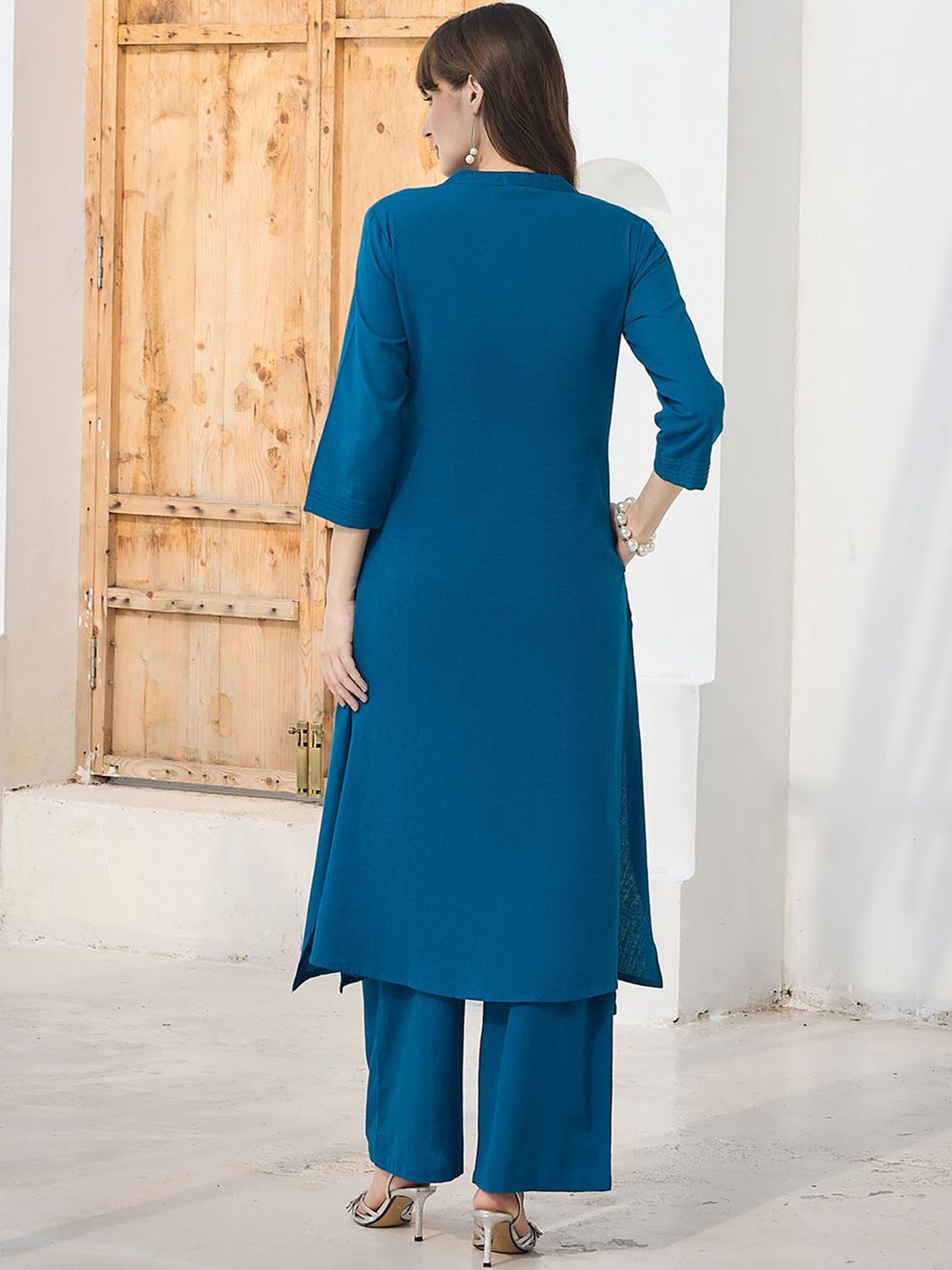 Dhiyona IE Floral Embroidered Pure Cotton Mandarin Collar Tunic With Trousers