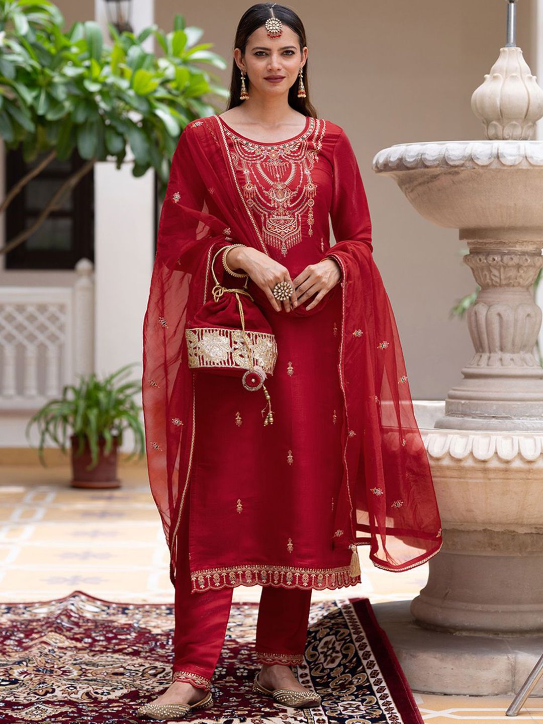 Dhiyona CH Ethnic Motifs Embroidered Thread Work Kurta with Trousers & With Dupatta