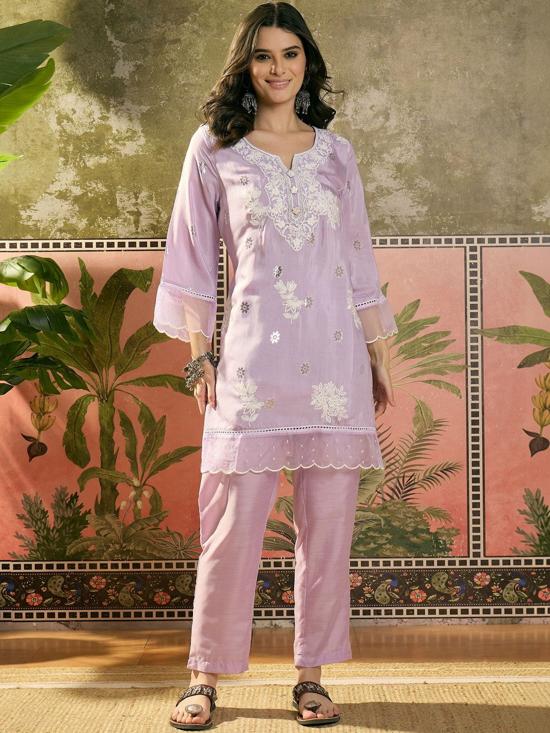 Dhiyona SN Embroidered Round Neck Kurta & Trousers Kurta Set