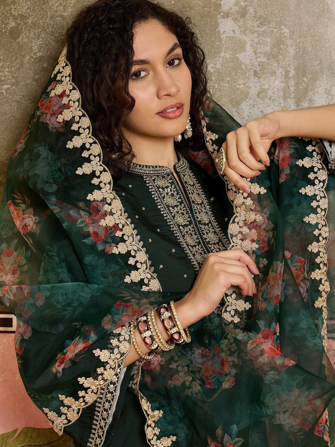 Embroidered Mandarin Collar Kurta & Trousers Kurta Set