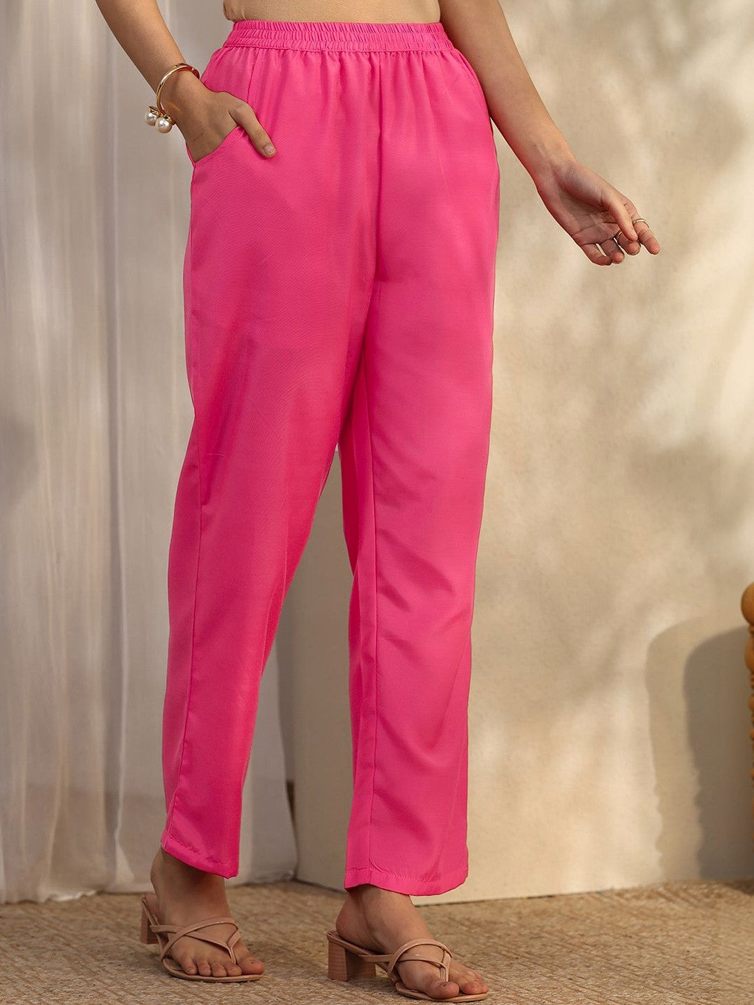 Women Floral Printed Regular Thread Work Kurta with Trousers & With Dupatta